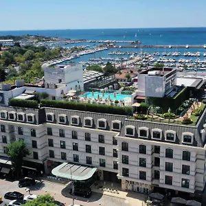 https://wyndham-grand-istanbul-kalamis-marina-hotel.istanbul-turkeyhotels.com